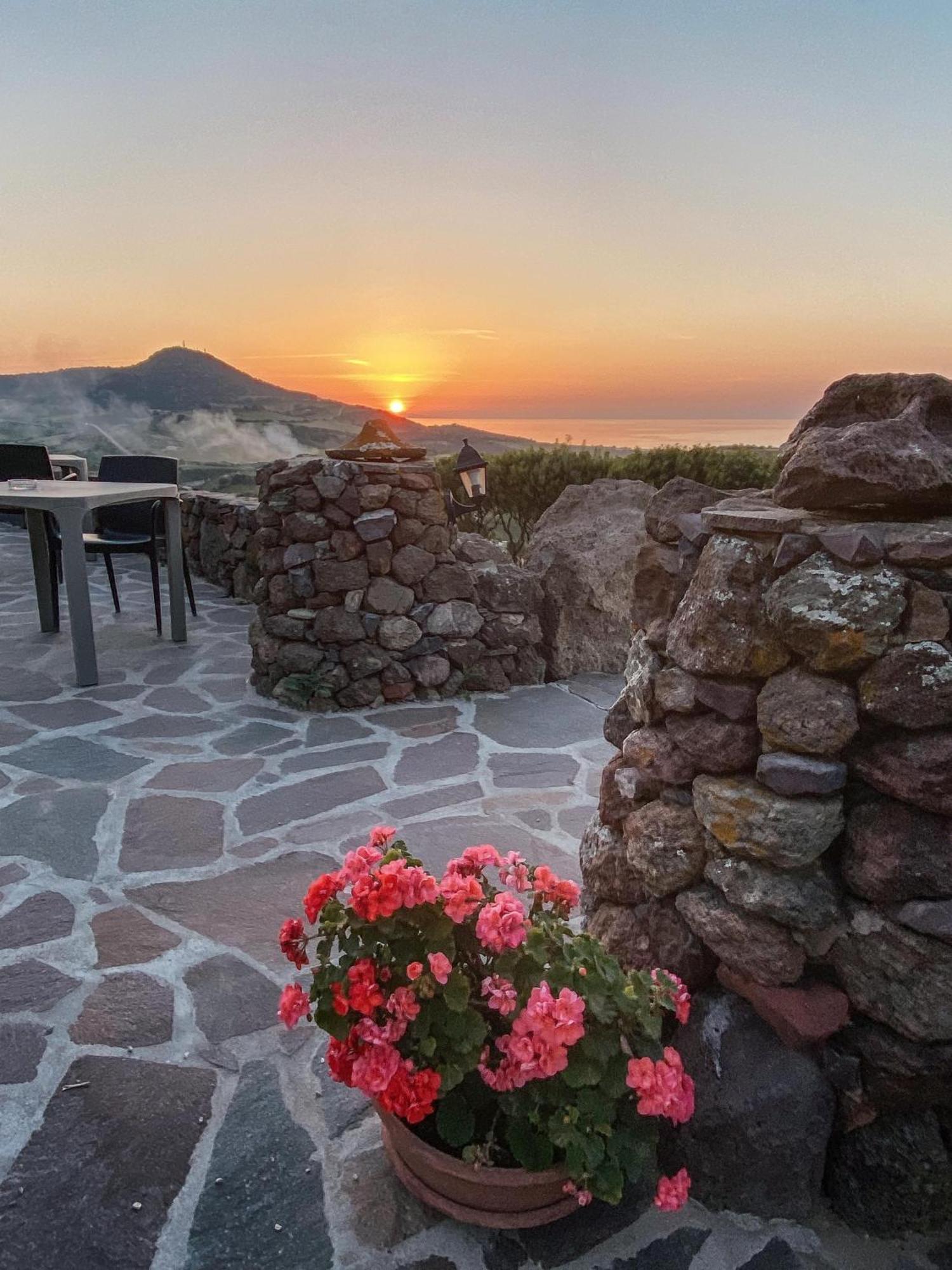 Agriturismo Monte Istulargiu 발레도리아 외부 사진